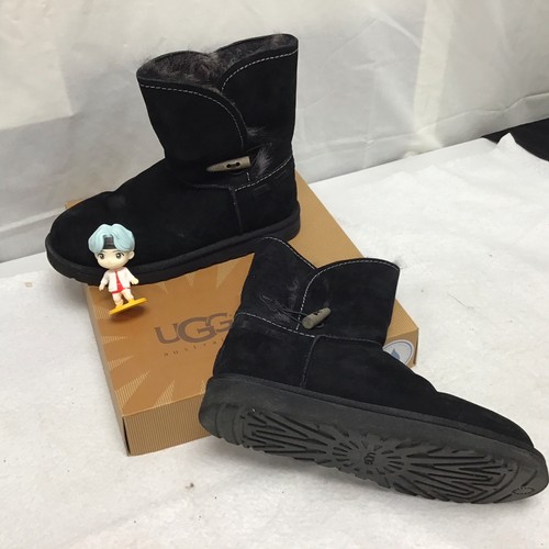 Ugg meadow black suede - w,